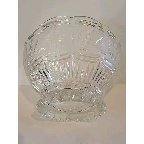 Vintage Etched Floral Scalloped Rim Heavy Crystal Glass Bowl with Pedestal 8in W - Picture 6 of 10
